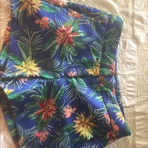CeCe Tropical shorts